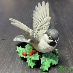 Lenox Fine Porcelain Black-Capped Chickadee Bird Series 1991 Figurine Japan